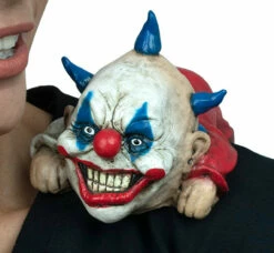 Scary Clown Shoulder Buddy -Disney Sales CTSB21SCWzDetail 44626.1628098420
