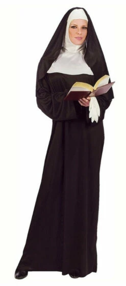 Nun And Priest -Disney Sales Nun 14005.1657048633